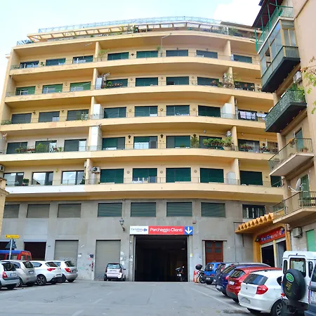 Piazza Marina-3