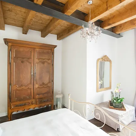 Alessia'S Place-3