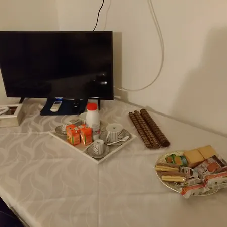 Domus Nikolai Rooms And Terrace-Central Bari-3
