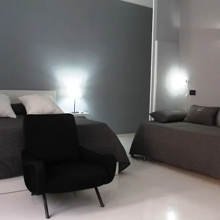 Gardenia Luxury Room-2