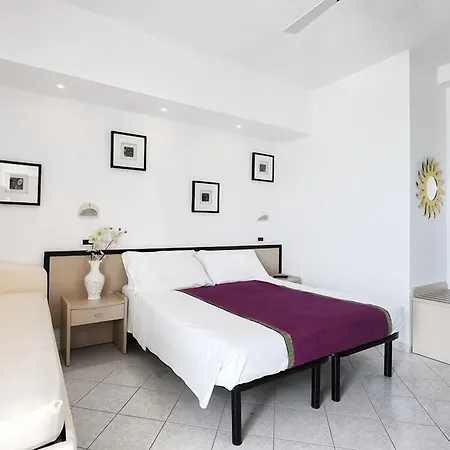Hotel Thea-2