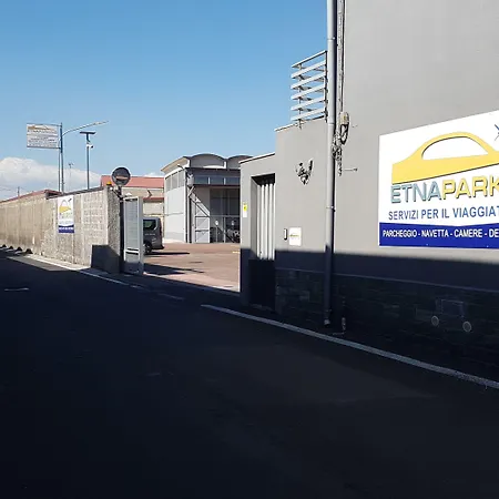 Etna Parking-2