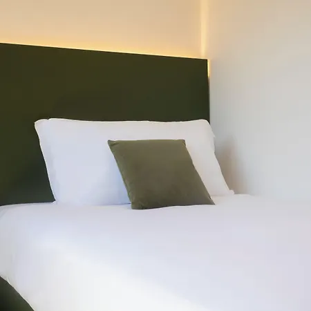 The City Hotel-3