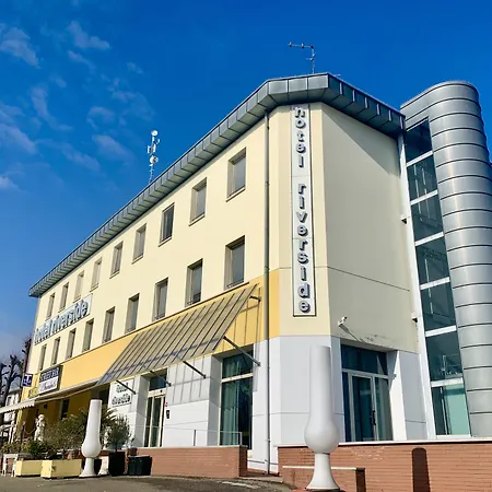 Hotel Riverside-2