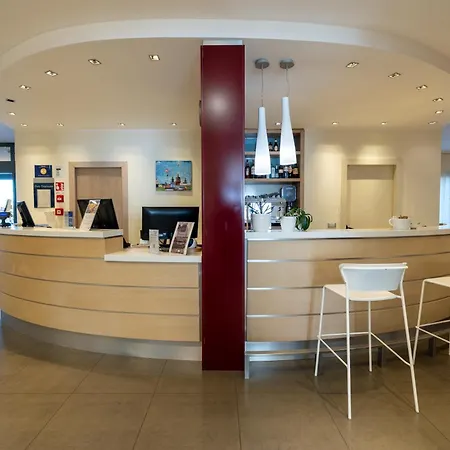 Best Western Palace Inn Hotel-2