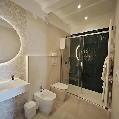 Villa Greta Hotel Rooms & Suites-2