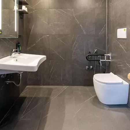 B&B Hotel Roma Tuscolana San Giovanni-3