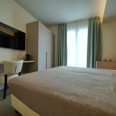 Hotel Palazzo Del Garda & Spa-3