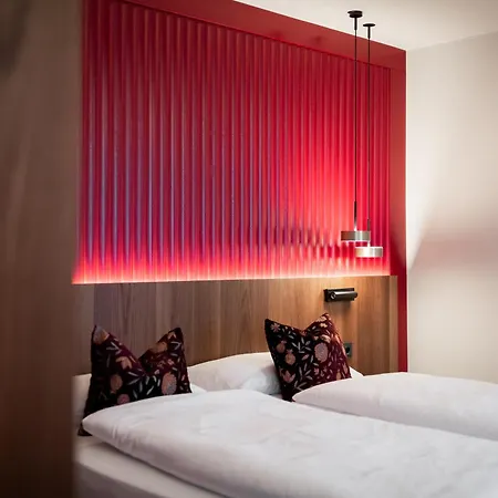 The Oswald Grand Hotel-3