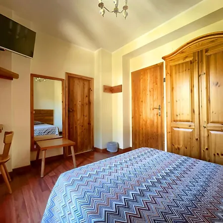 Hotel Garnì Mille Pini-2