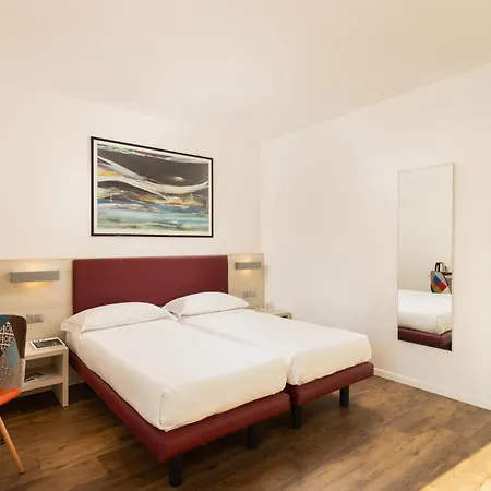 Hotel Villa Claudia-2