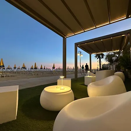 Hotel Nizza Frontemare Superior 3 Stelle-2
