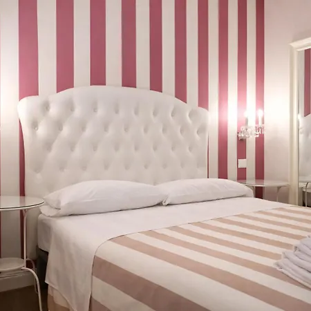 Opera Relais R&B-2