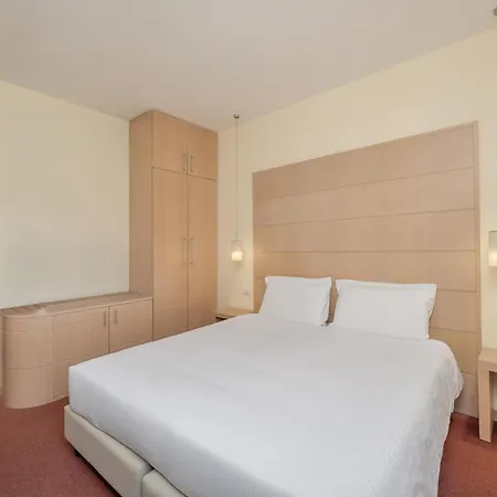 B&B HOTEL Calenzano First-3