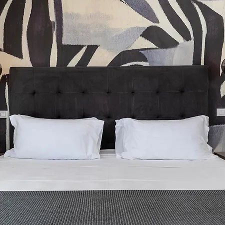 Hotel Cola-2