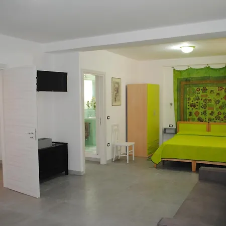 Summer Beach Rooms-2