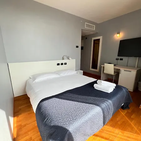 Master Hotel-3