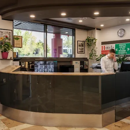 Hotel Martini-3