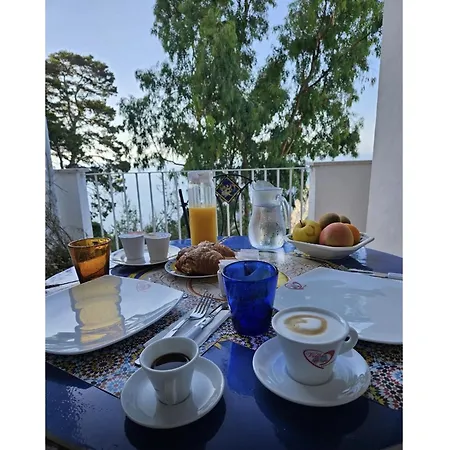 Villacore Capri-2
