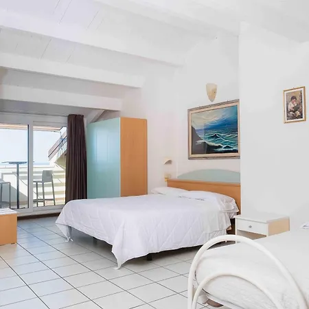 Hotel Lungomare-3