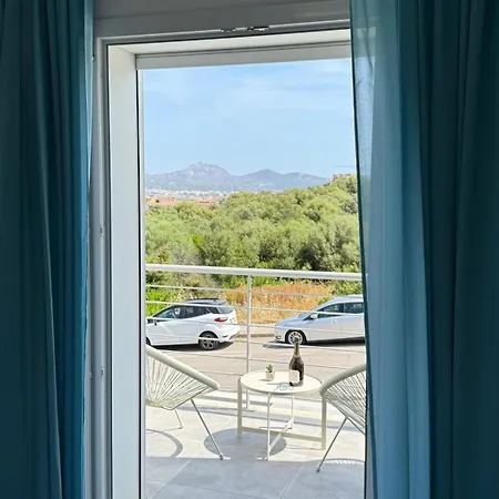 Artemisia Home-3