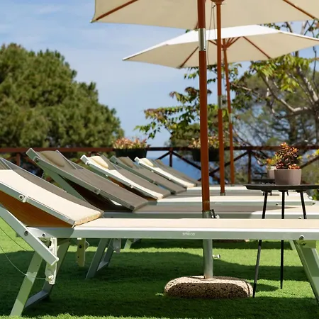 Pater Meus Suites - Sea View, Pool & Parking-2