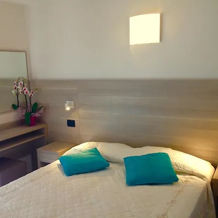 Hotel Daniela-3