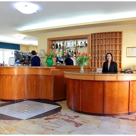 Hotel Iside-3