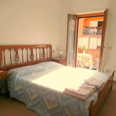 B&B Della Contrada Varenna-2