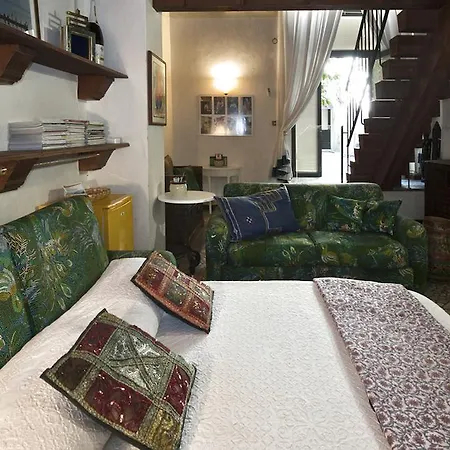 Dei Due Portoni Suite Storica-2