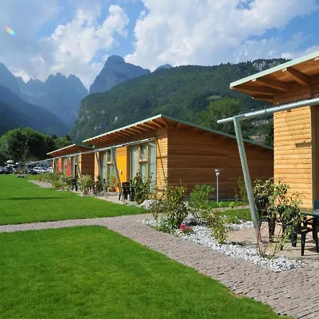 Bungalows Chalets Lago Di Molveno-3