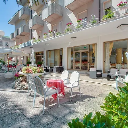 Hotel Garden - Parking Included-2