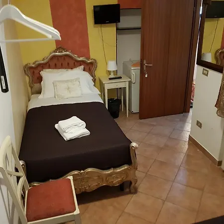 Mi Casa Es Tambien Tu Casa 2-3