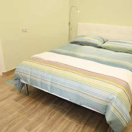 Fronte Del Porto Guesthouse-2