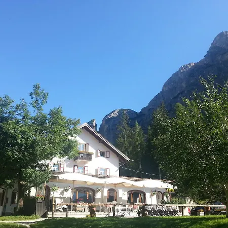 Hotel Fiames-3