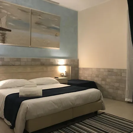 Fiumicino Airport B&B Deluxe-2