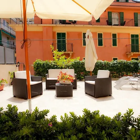 Hotel Lydia-2
