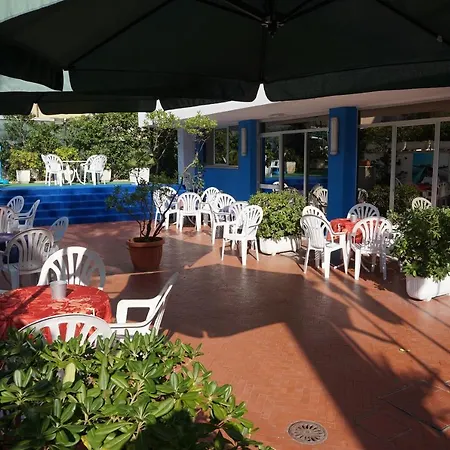 Hotel Caravan B&B-3