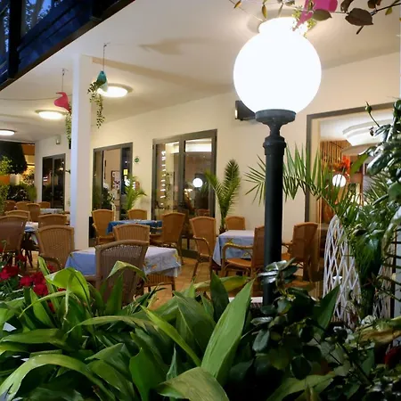 Hotel Busignani-3