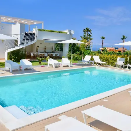 Centurio luxury rooms-3