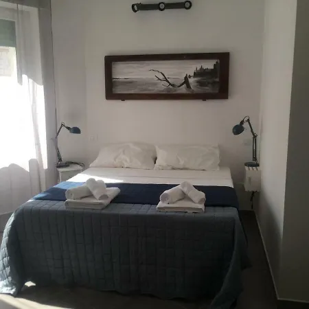 Aquamarina Rooms-2
