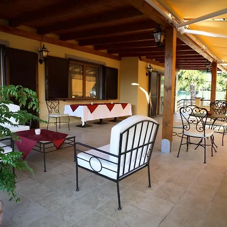 Bed And Breakfast La Corte Degli Ulivi-3