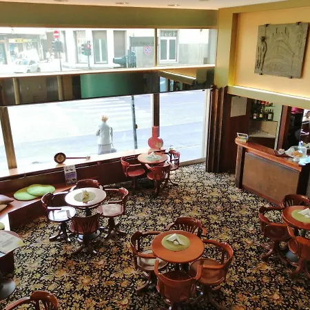 City Hotel-3