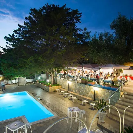Hotel Calanca-2