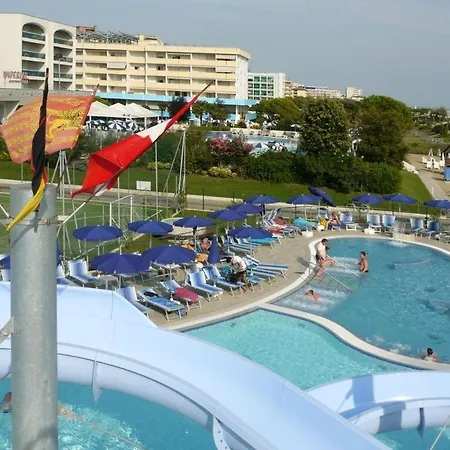 Hotel Lido Bibione Beach-3