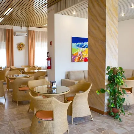 Hotel Kristall-2