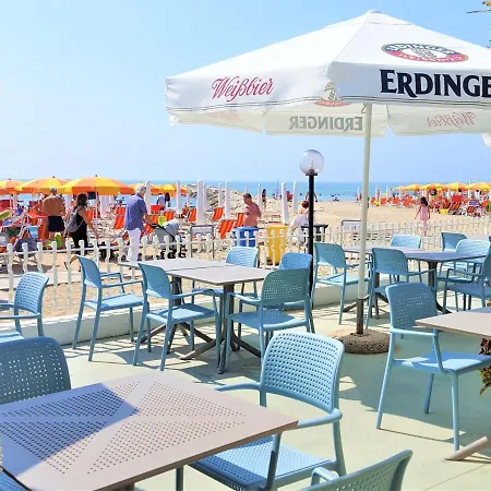 Hotel Righetto Fronte Mare-2