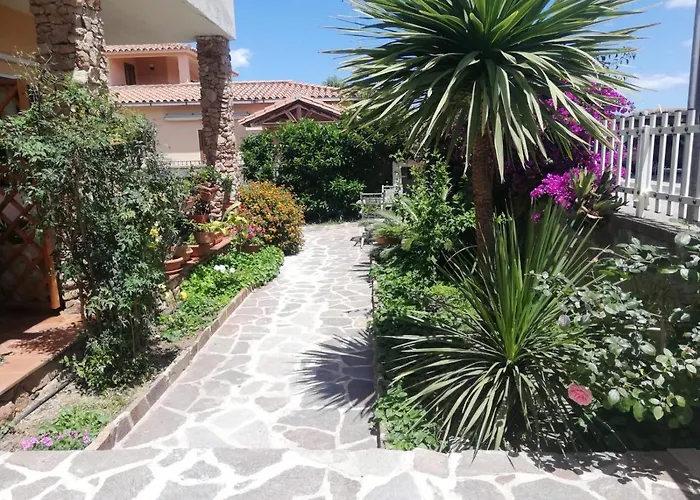 Flamingo Guest House- Rooms