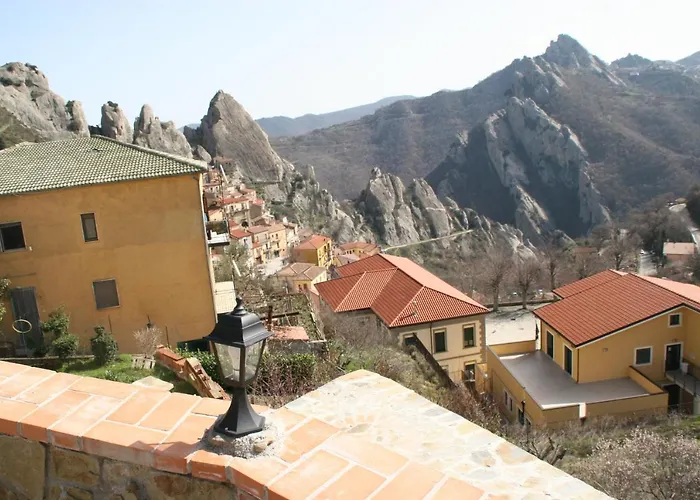Monserrat Castelmezzano