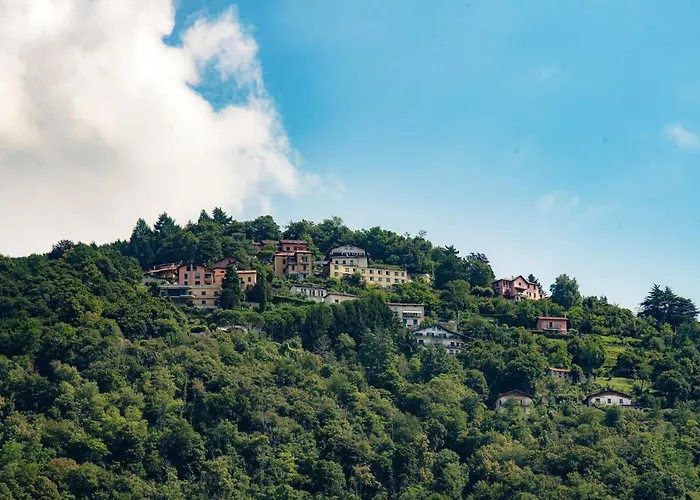 Caesar Suites By "The House Of Travelers" Como
